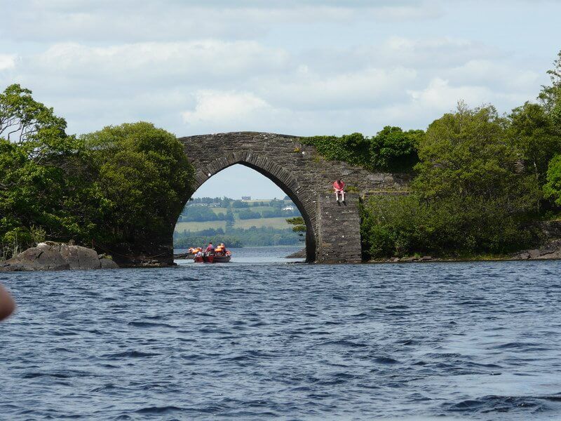 Muckross_Lake_and_Brickeen_Bridge
